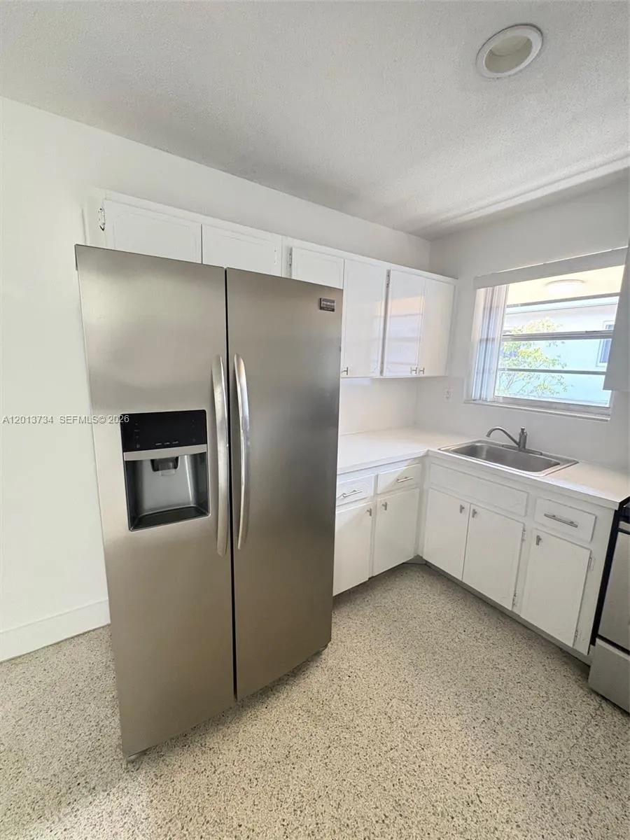 6373 SW 8th St # 5, Miami FL 33144