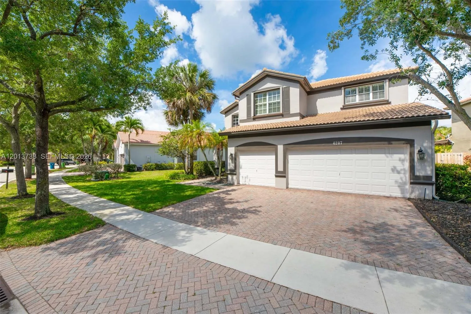 4207 W Whitewater Ave, Weston FL 33332