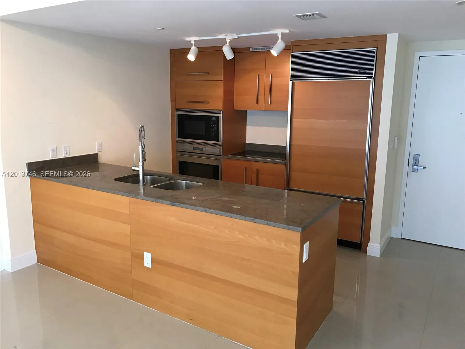 475 Brickell Ave # 2411, Miami FL 33131