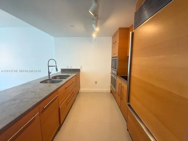 475 Brickell Ave # 2411, Miami FL 33131