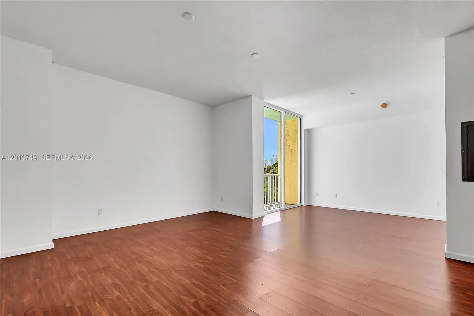 1350 NW 8th Ct # 4, Miami FL 33136