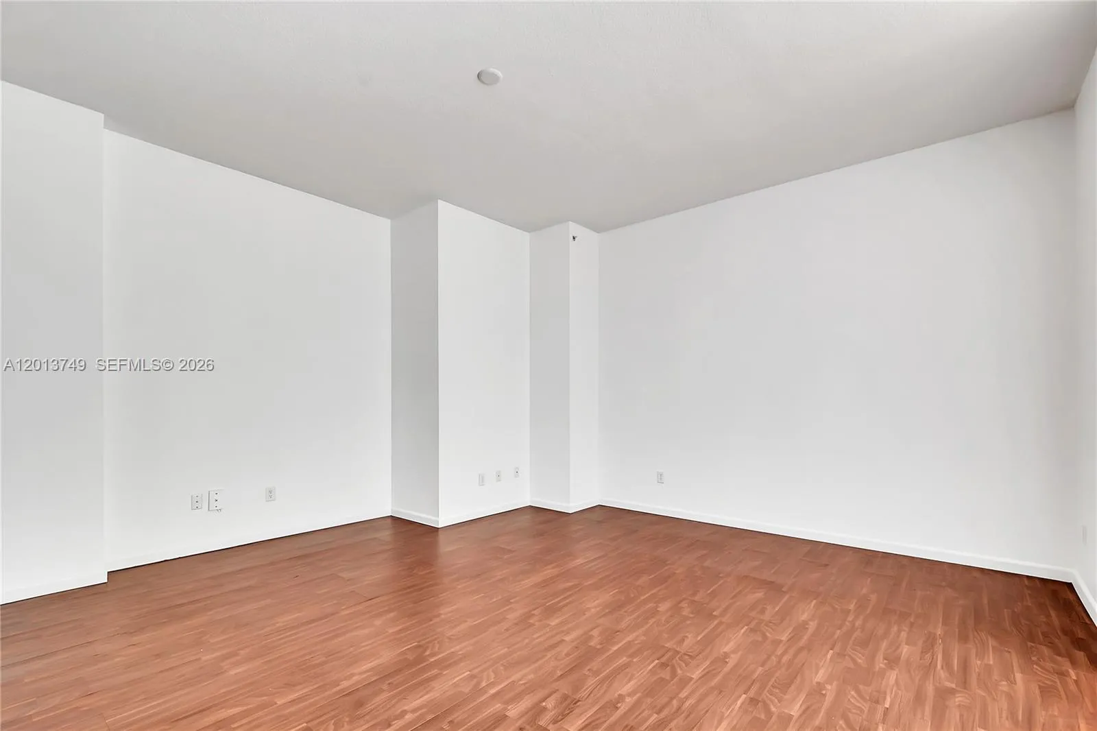 1350 NW 8th Ct # 4, Miami FL 33136