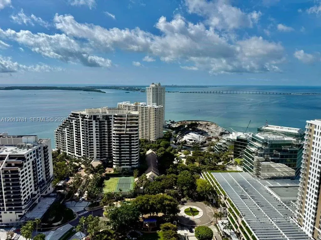 900 Brickell Key Blvd # 2604, Miami FL 33131
