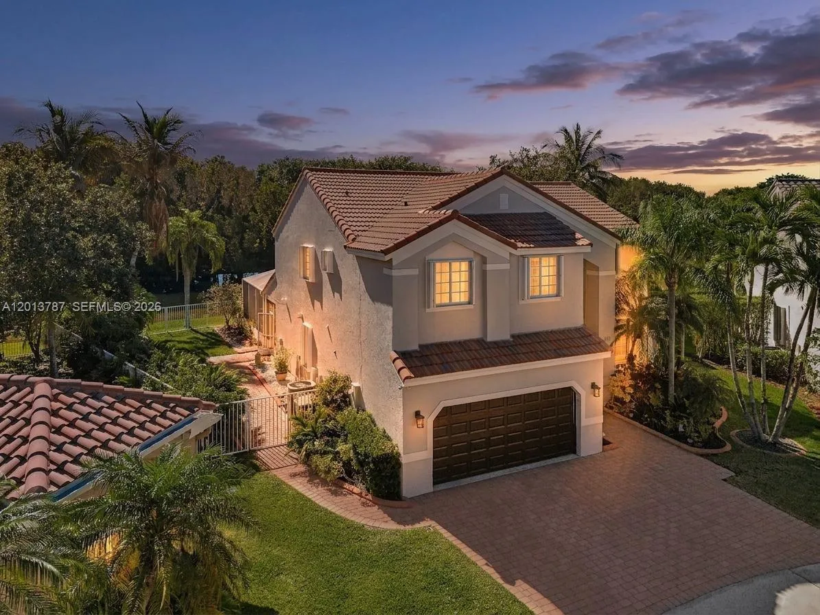 5 bedroom 3 bath for sale at 103 Cameron Ct, Weston FL 33326