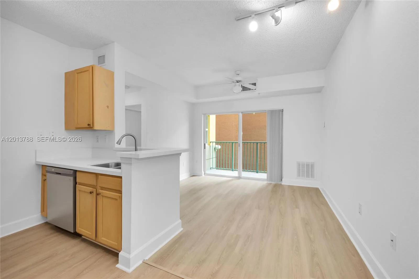 6001 SW 70th St # 208, South Miami FL 33143