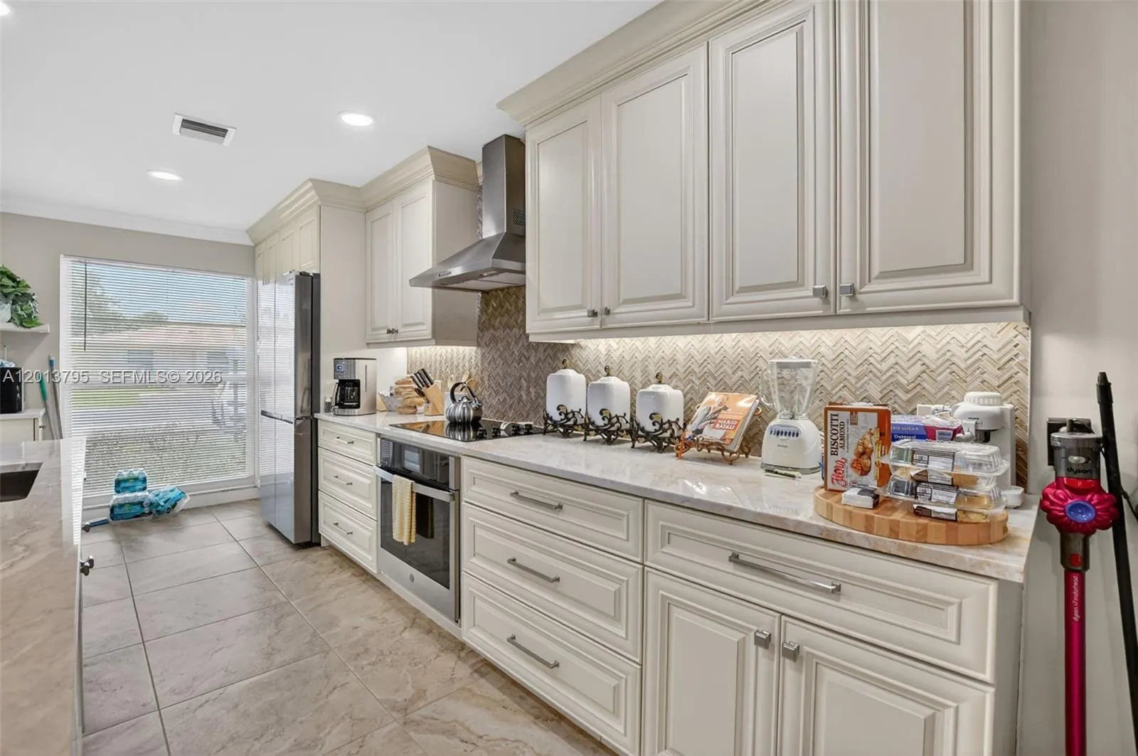 8749 Belle Aire Dr, Boca Raton FL 33433