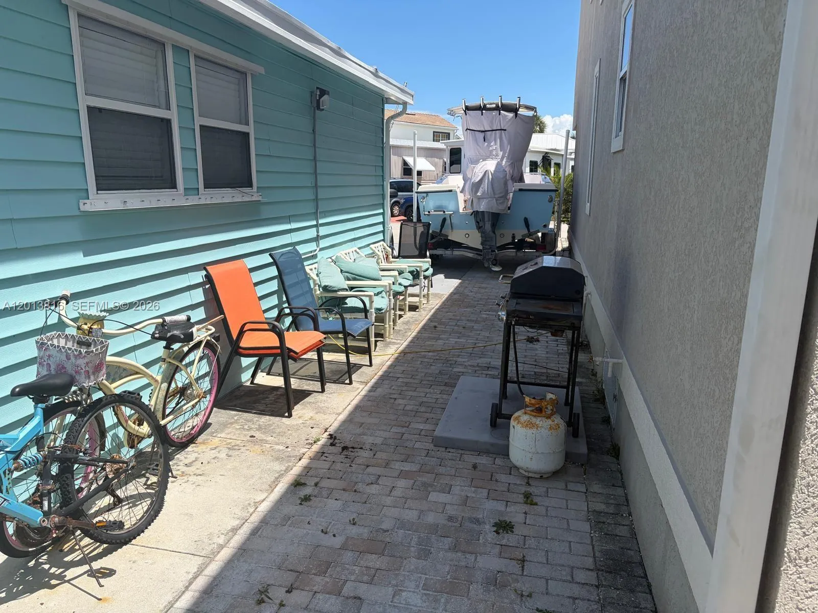 979 Nettles Blvd, Jensen Beach FL 34957