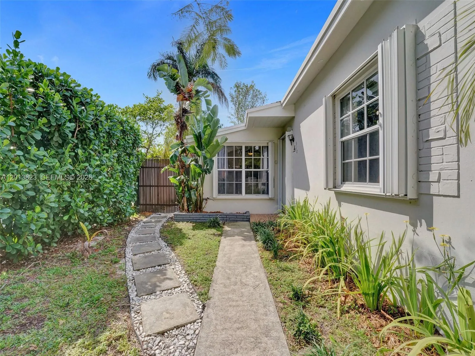 918 NE 4th Court, Hallandale Beach FL 33009