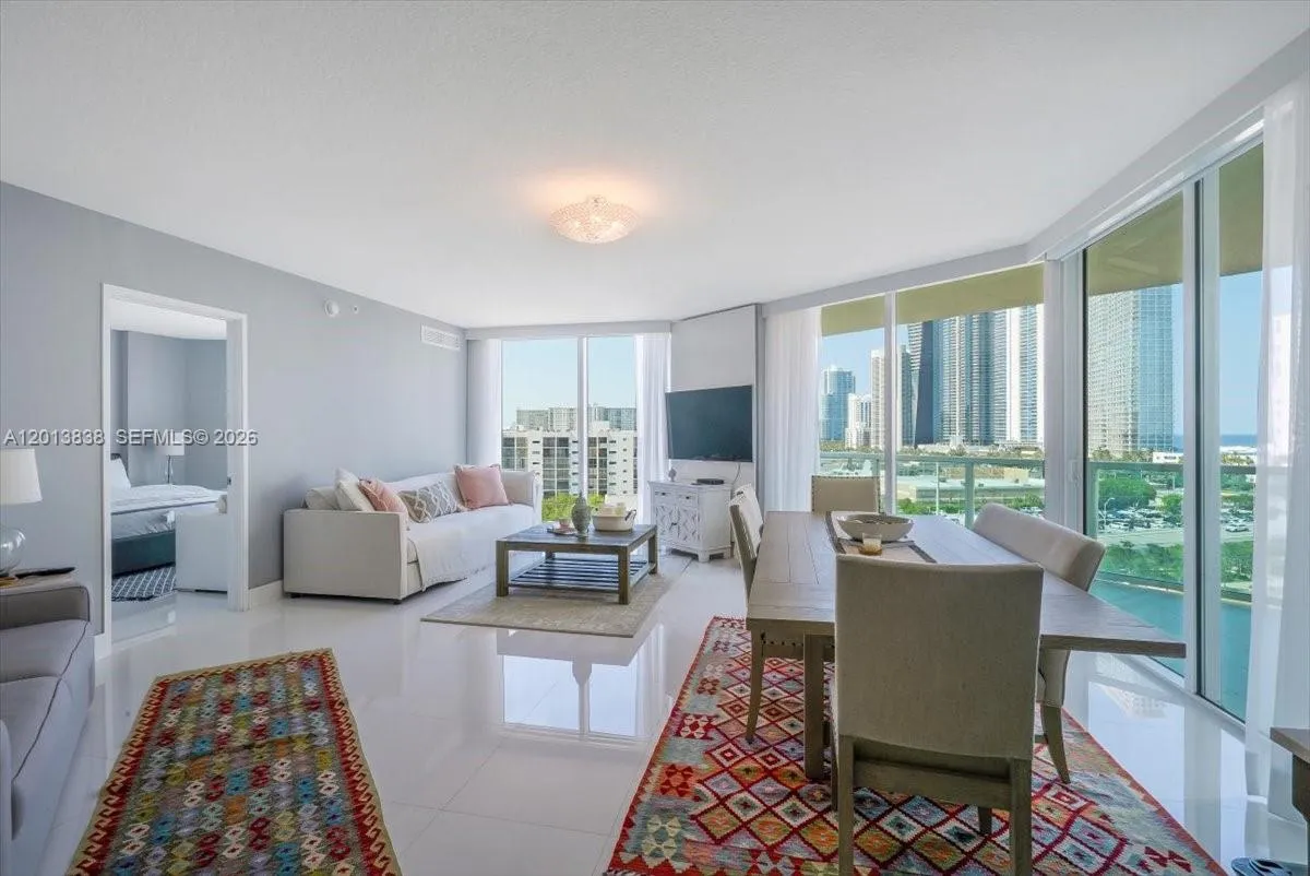 250 Sunny Isles Blvd # 902, Sunny Isles Beach FL 33160