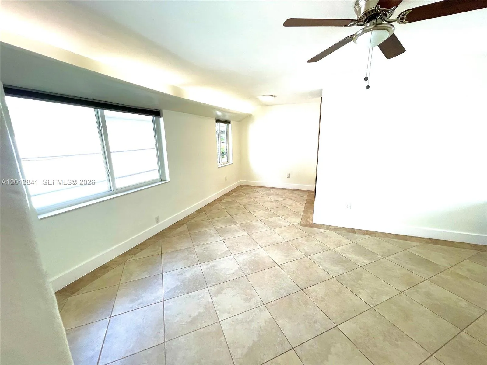 125 Edgewater Dr # 11, Coral Gables FL 33133