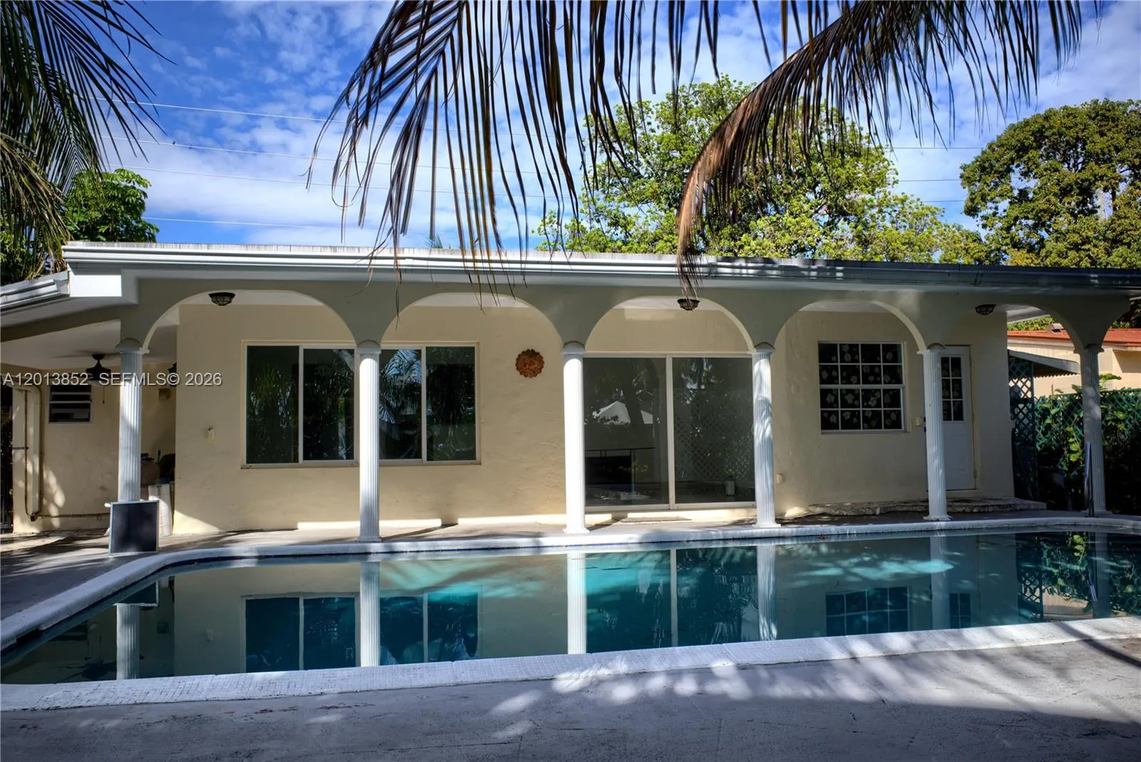 301 SW 5TH ST, Hallandale Beach FL 33009