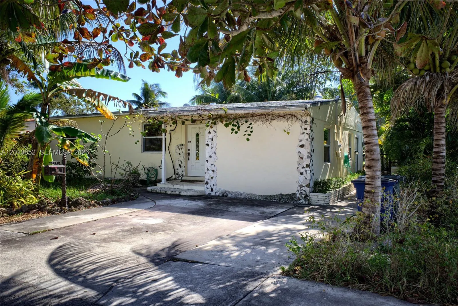 301 SW 5TH ST, Hallandale Beach FL 33009