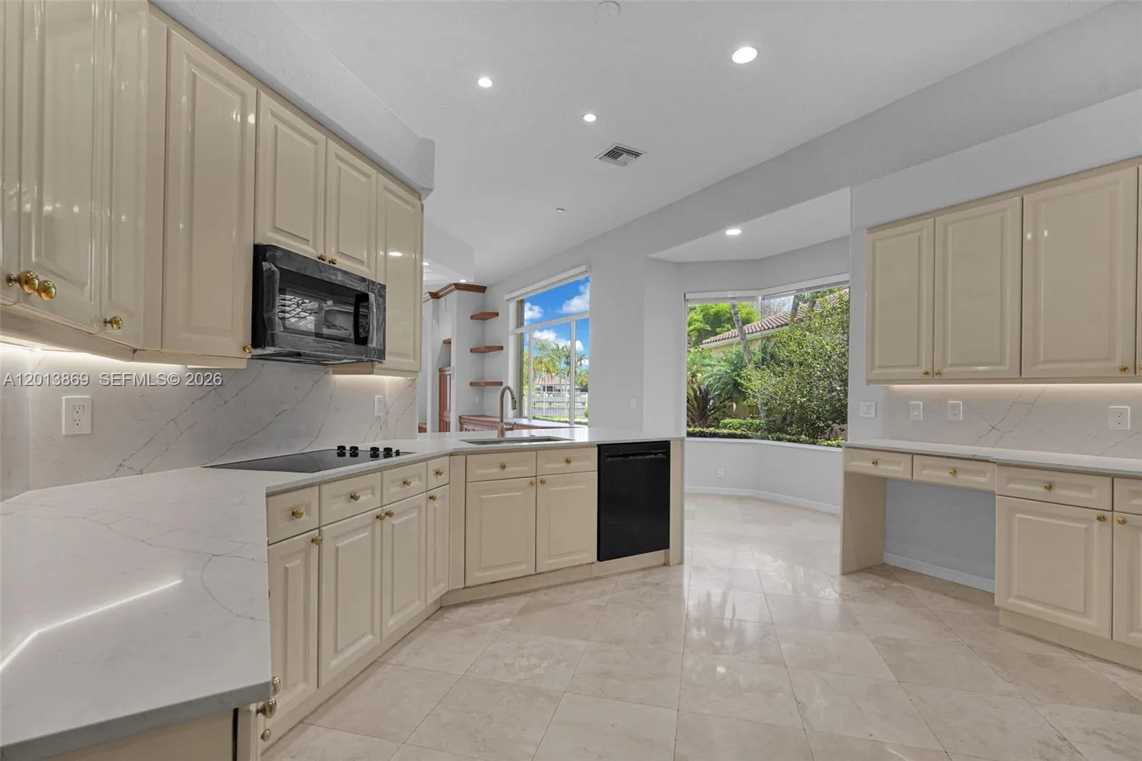 2456 Bay Isle Court, Weston FL 33327