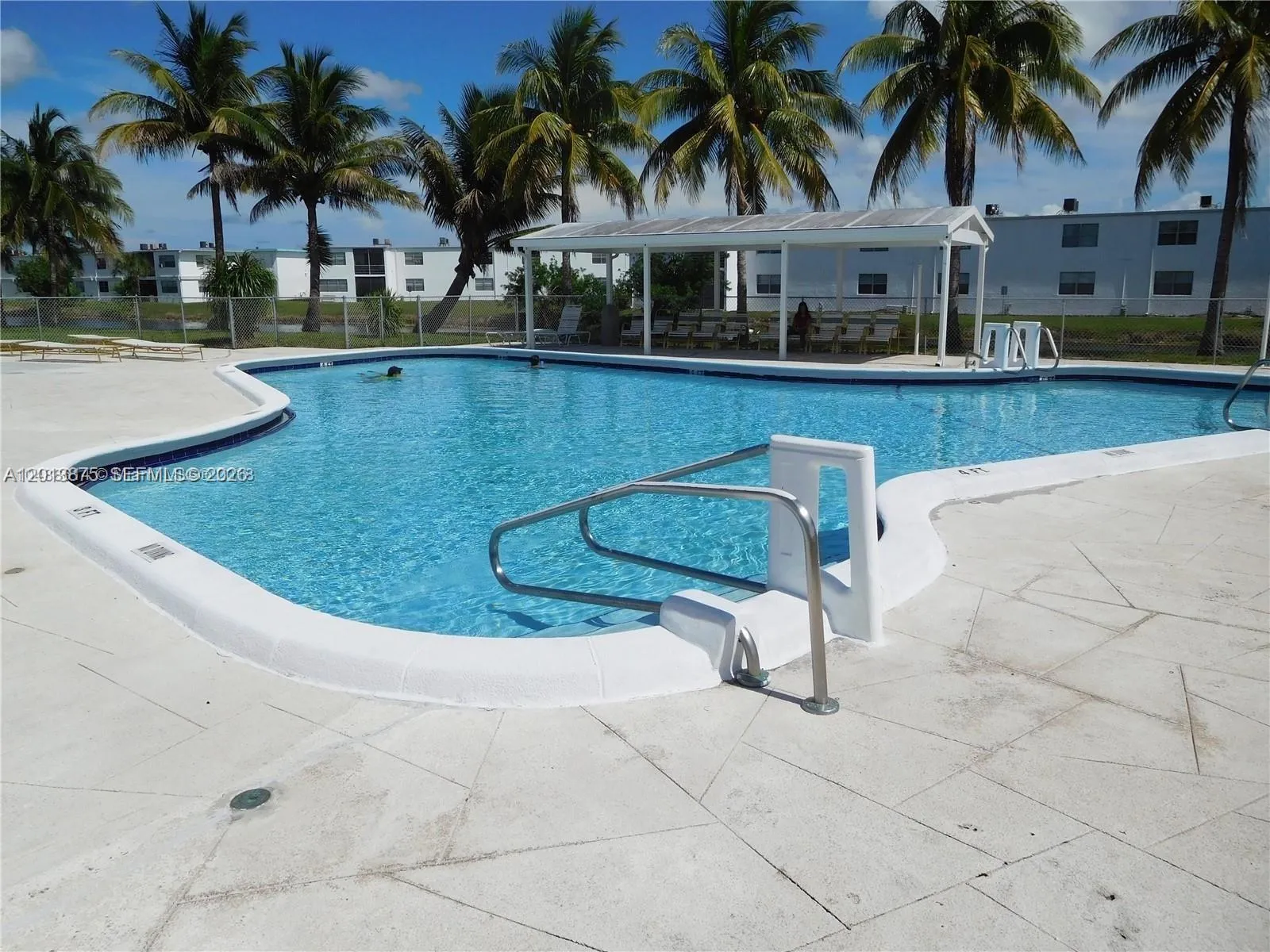 100 NW 204th St # 7, Miami Gardens FL 33169
