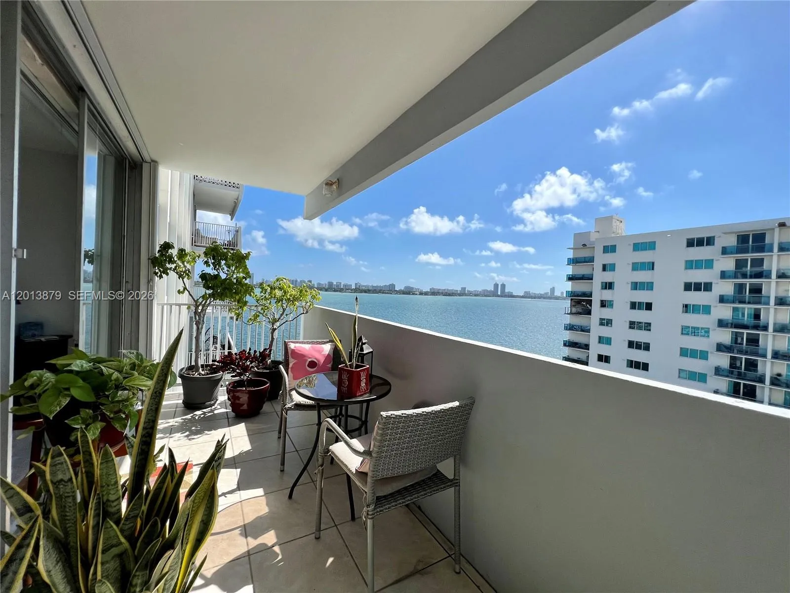 7545 E Treasure Dr # 8I, North Bay Village FL 33141
