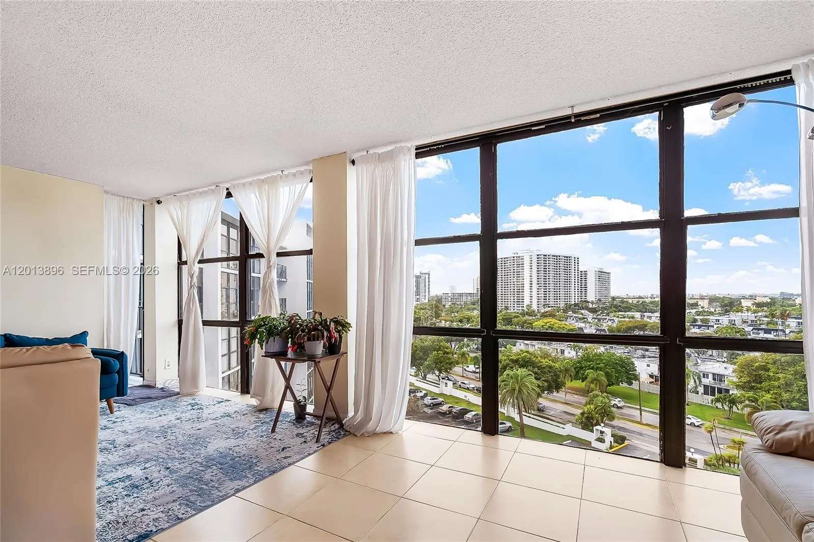 800 Parkview Dr # 901, Hallandale Beach FL 33009