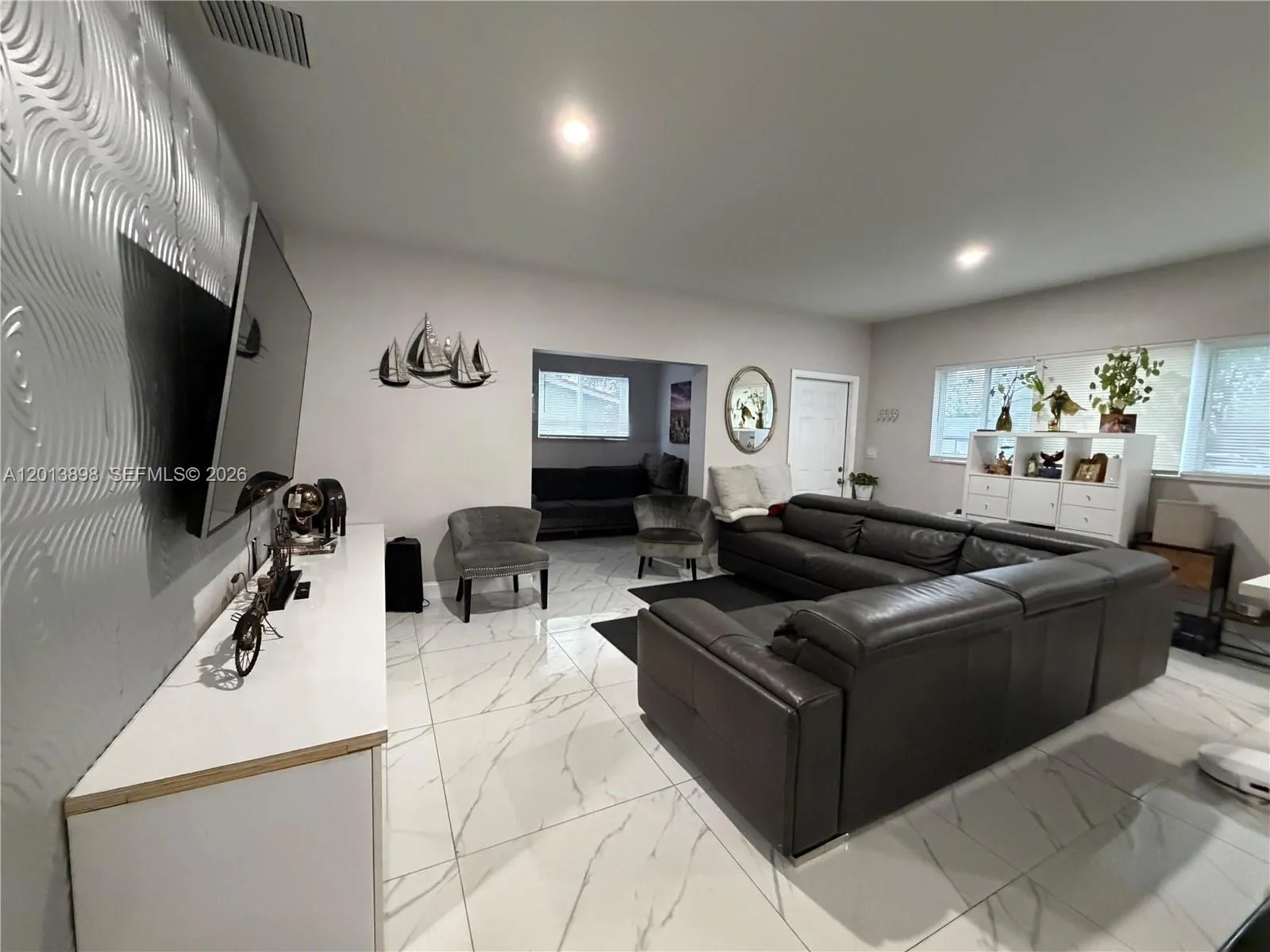 2241 N 62nd Ave, Hollywood FL 33024