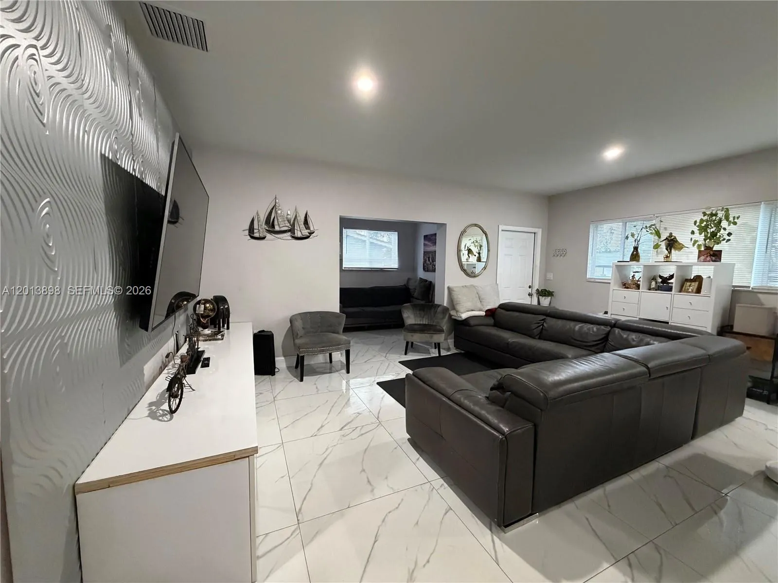 2241 N 62nd Ave, Hollywood FL 33024
