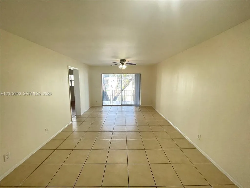 8051 S Colony Cir S # 205, Tamarac FL 33321