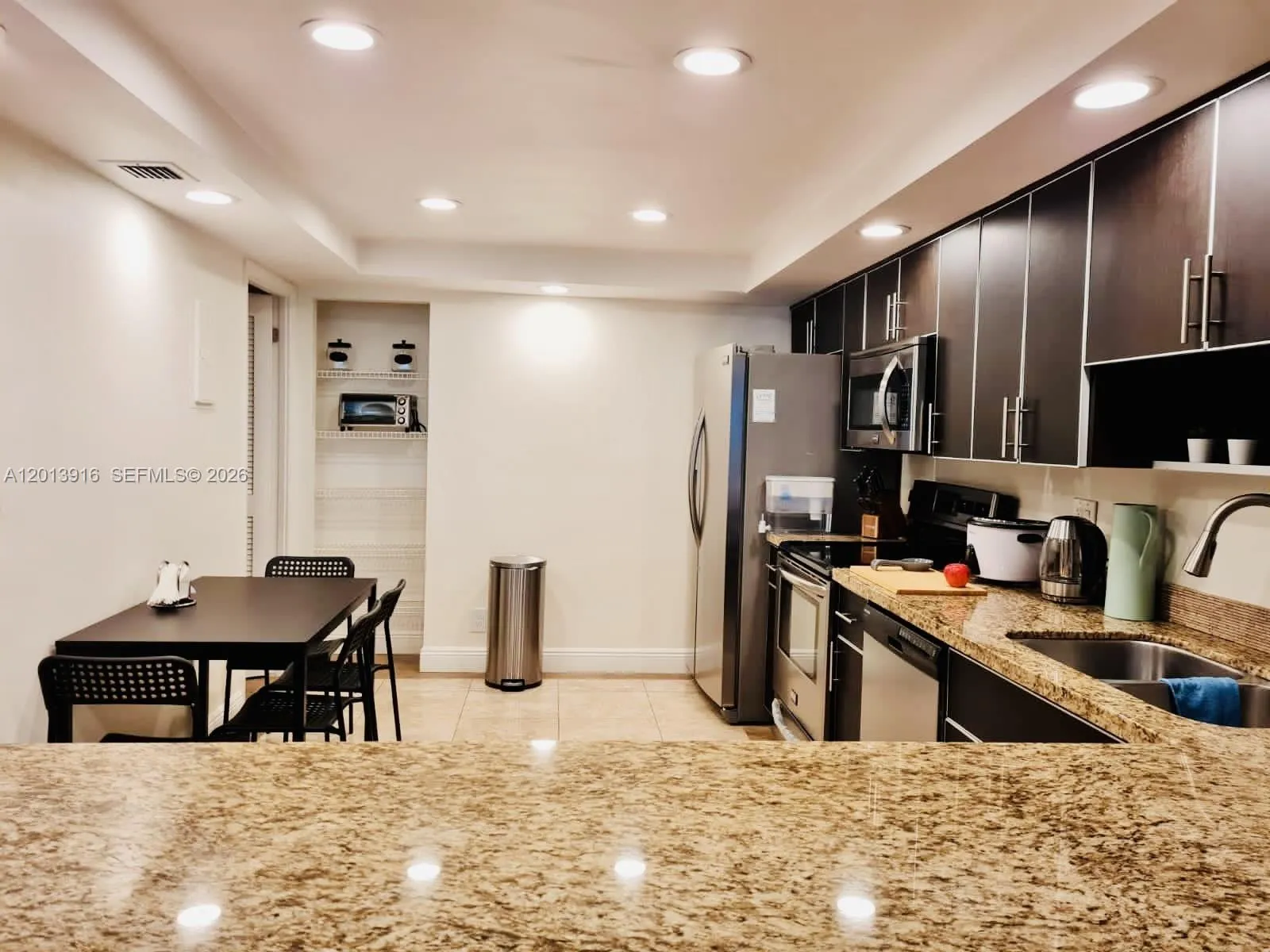 2500 Parkview Dr # 2114, Hallandale Beach FL 33009