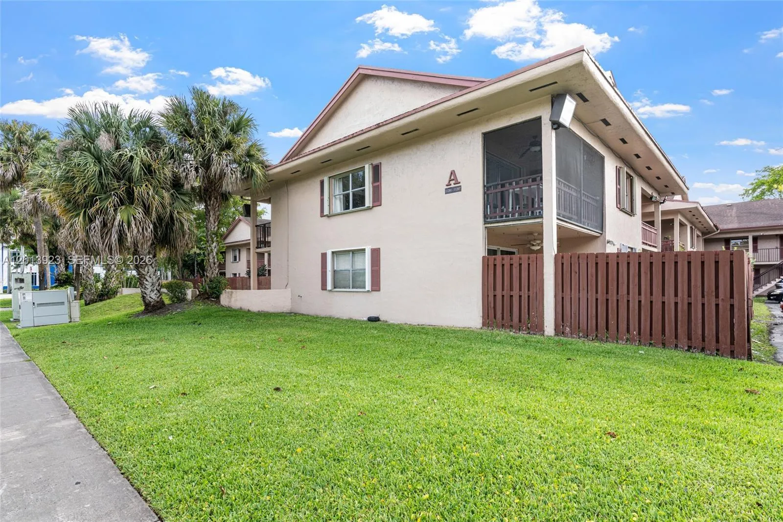 11201 SW 88th St # 103A, Miami FL 33176