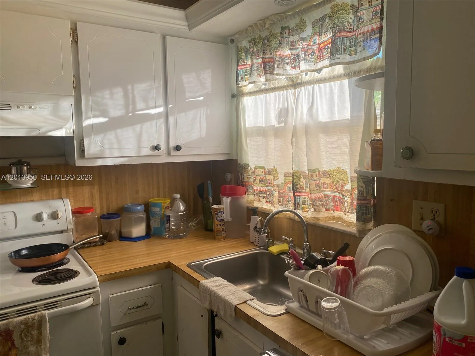 9370 Sunrise Lakes Blvd # 209, Sunrise FL 33322