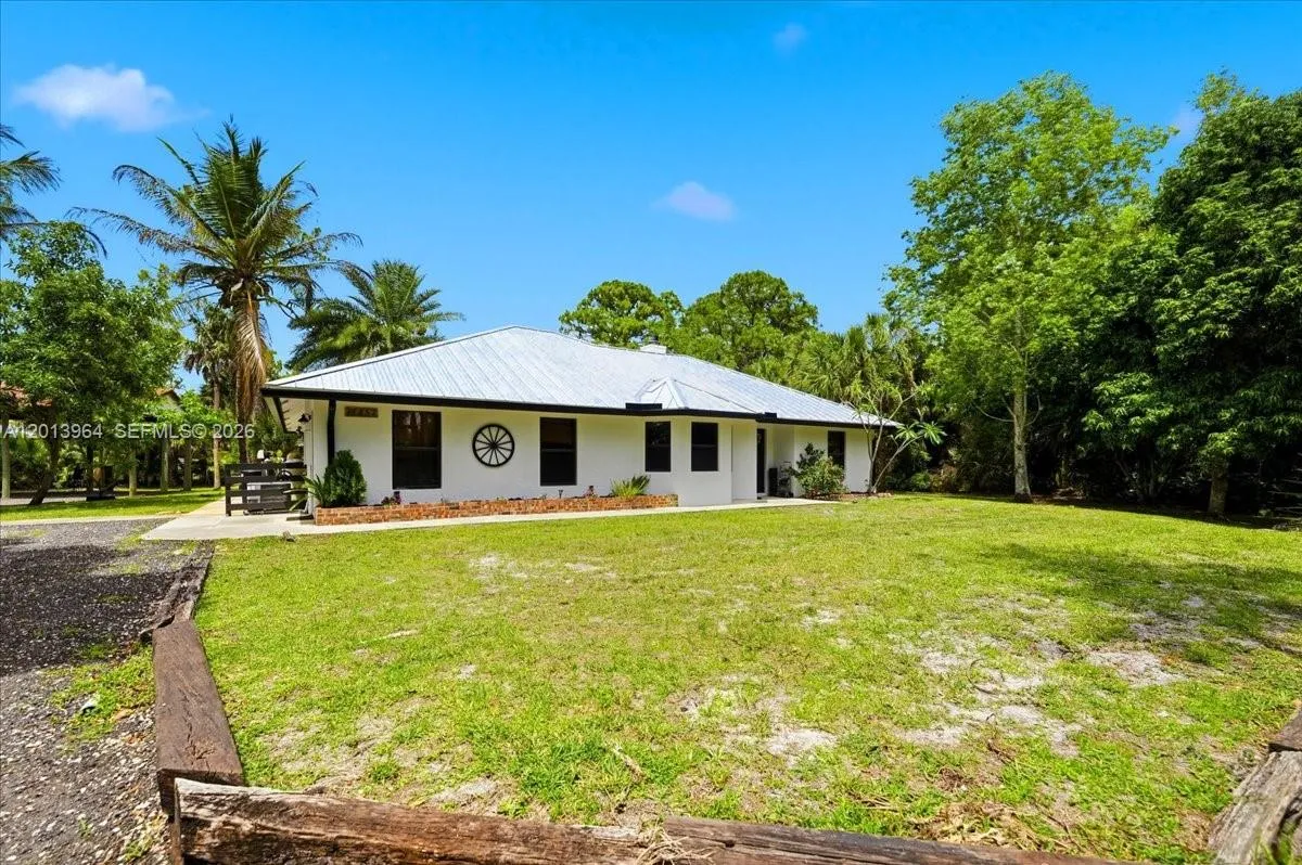 17857 82nd Rd N, Loxahatchee FL 33470