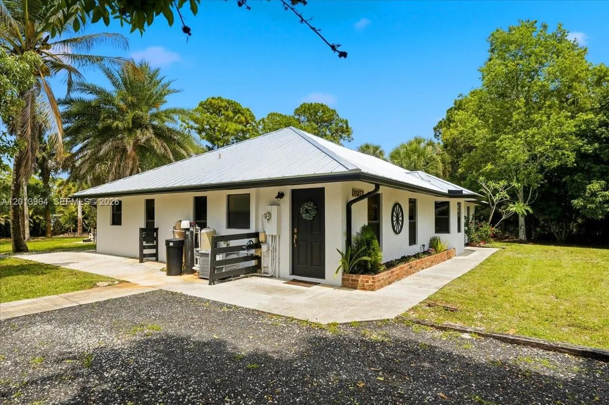 17857 82nd Rd N, Loxahatchee FL 33470