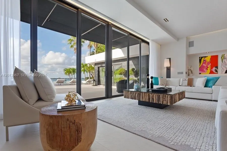 7972 Biscayne Point Cir, Miami Beach FL 33141