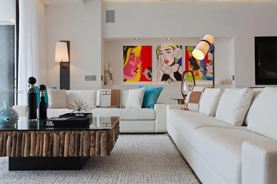 7972 Biscayne Point Cir, Miami Beach FL 33141