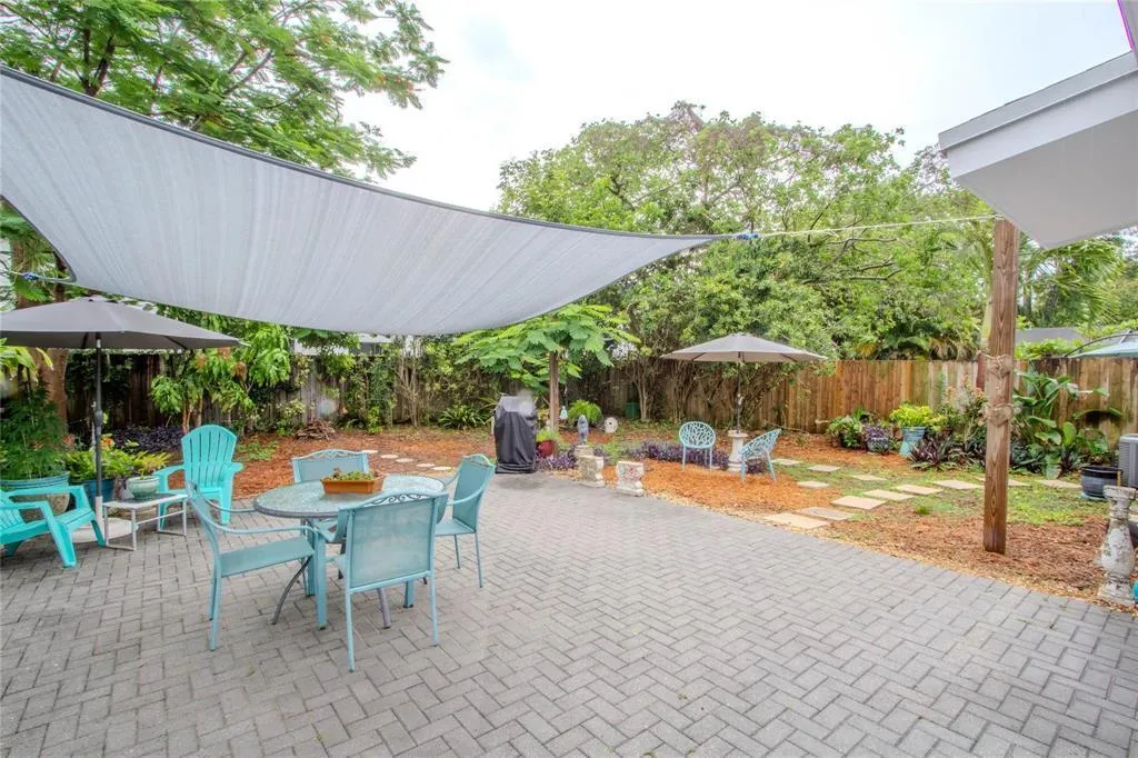 1032 SW 15th Ter, Fort Lauderdale FL 33312