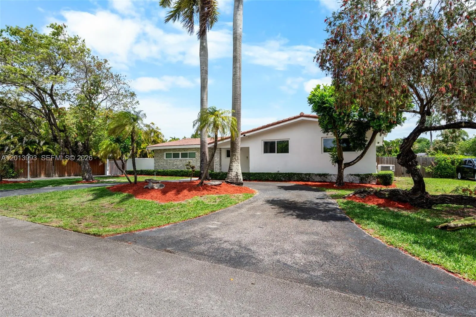 12425 SW 91st Ave, Miami FL 33176