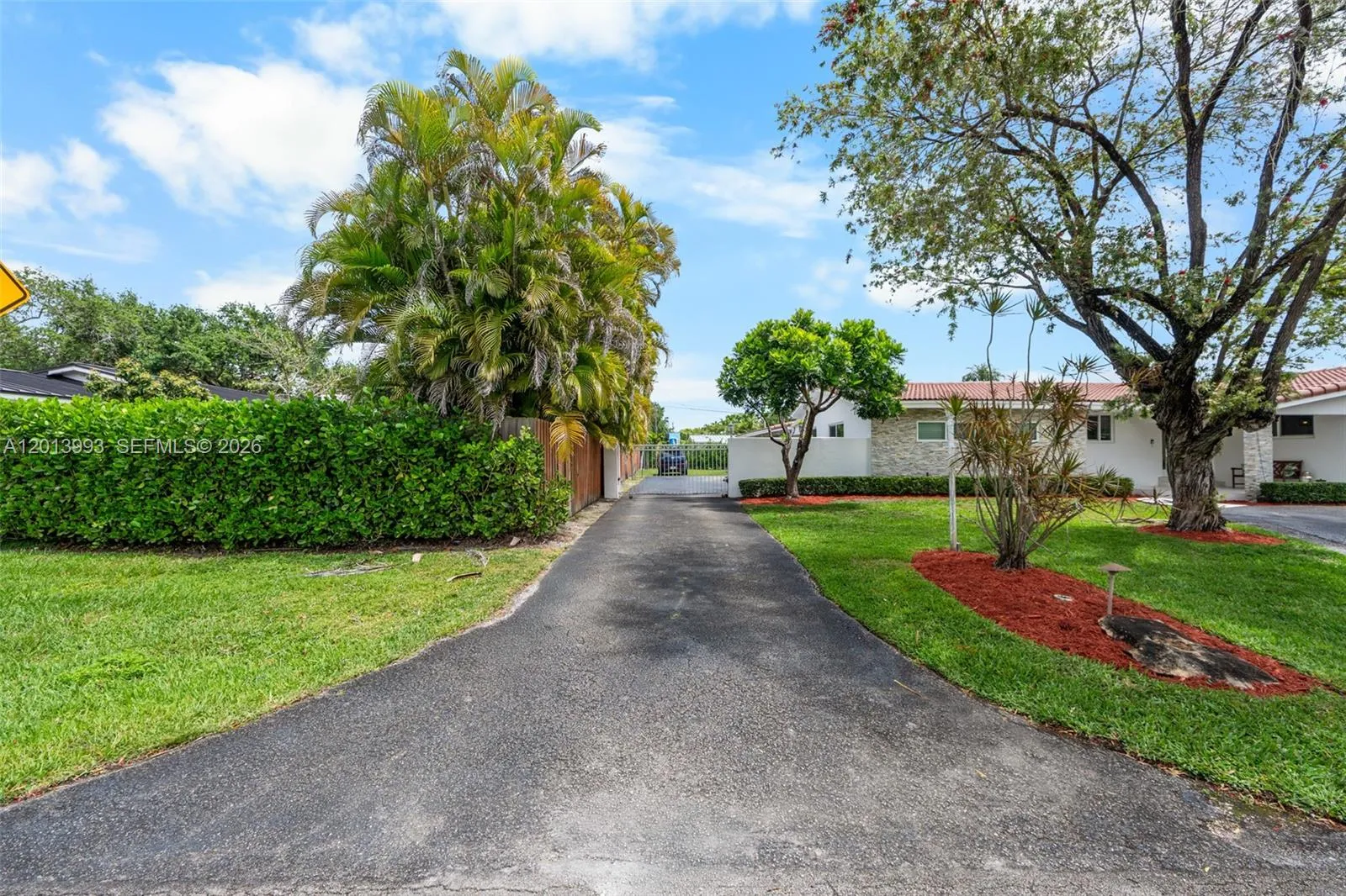 12425 SW 91st Ave, Miami FL 33176