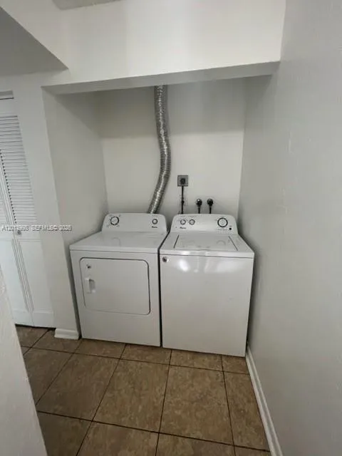 15153 NE 6th Ave # 10, Miami FL 33162