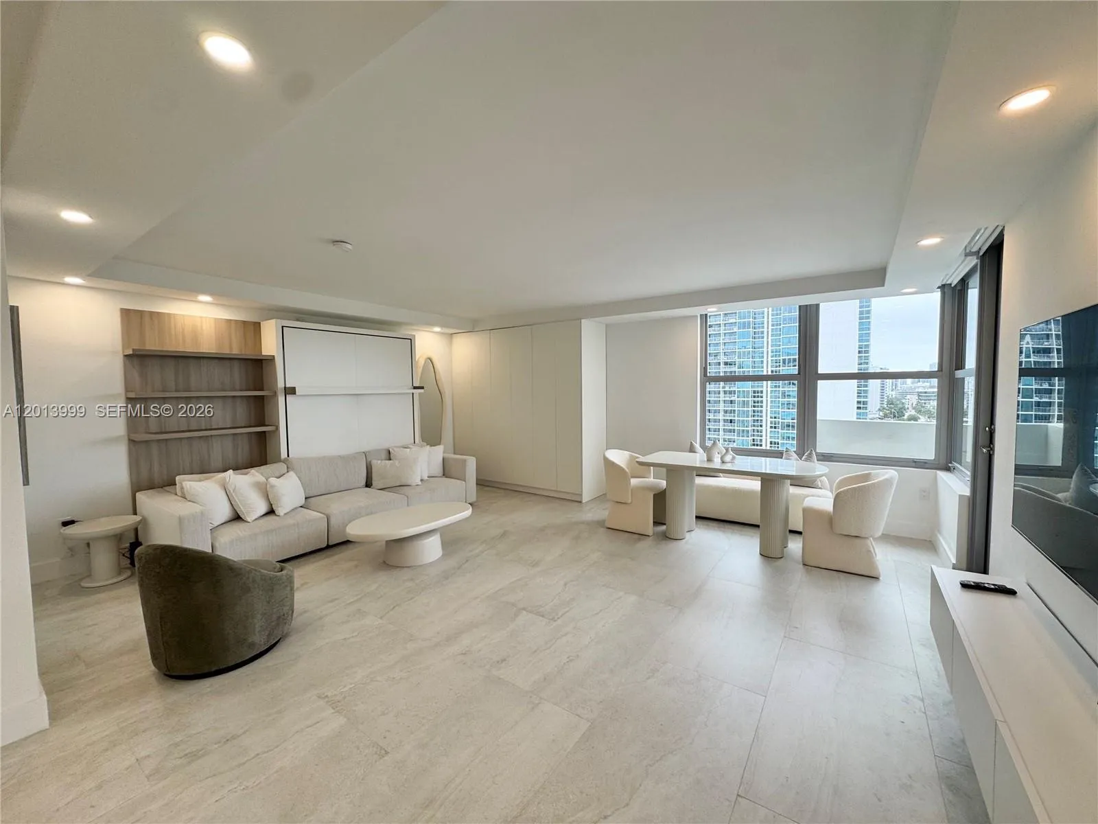 2899 Collins Ave # 1414, Miami Beach FL 33140