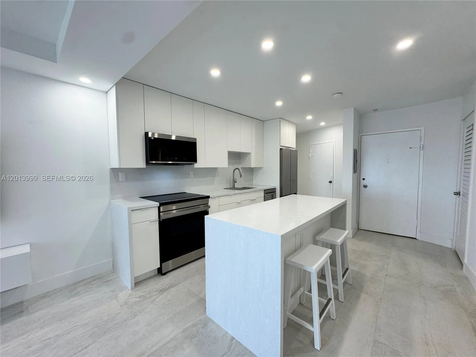 2899 Collins Ave # 1414, Miami Beach FL 33140