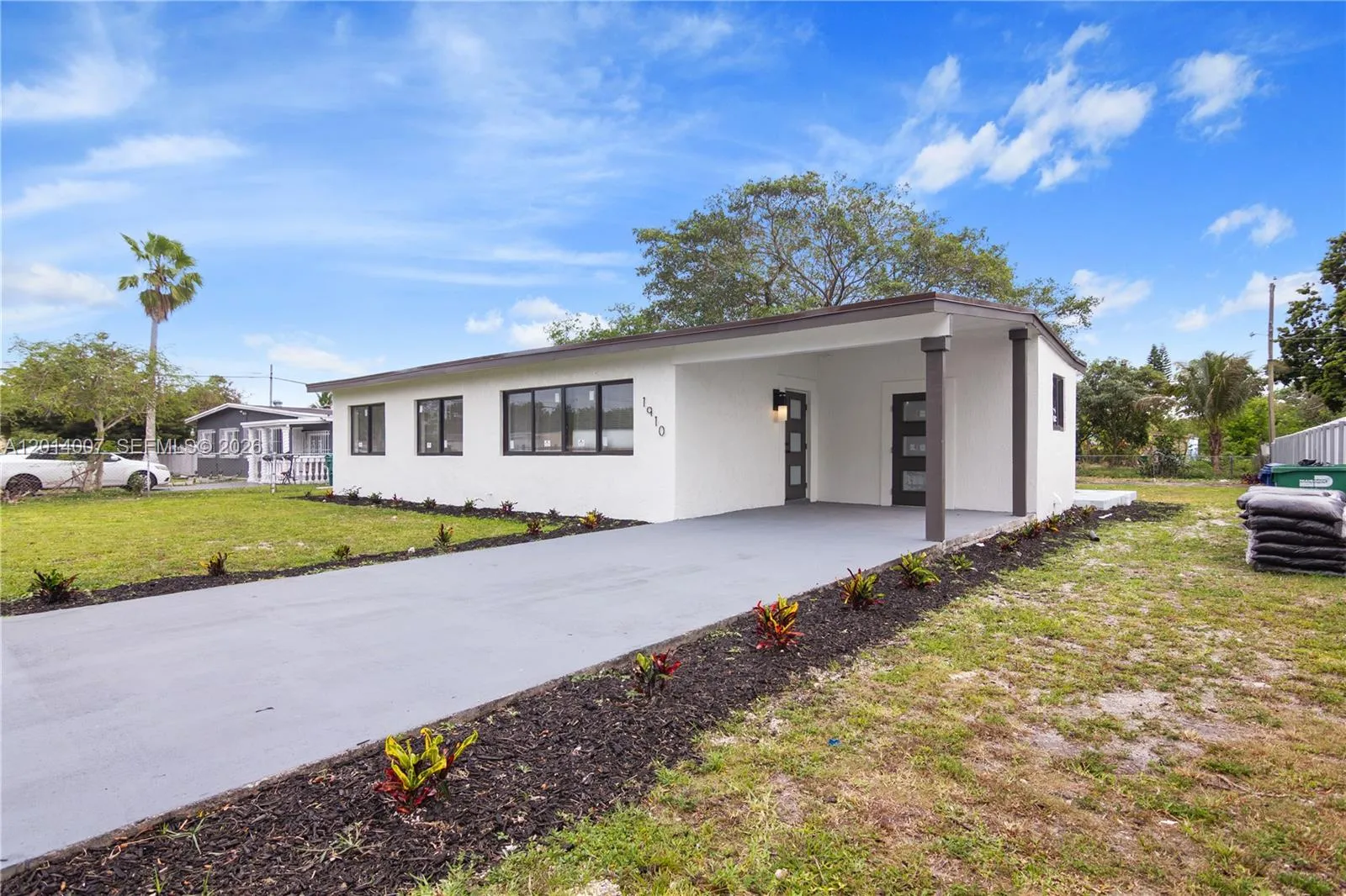 1910 NW 134th St, Miami FL 33167