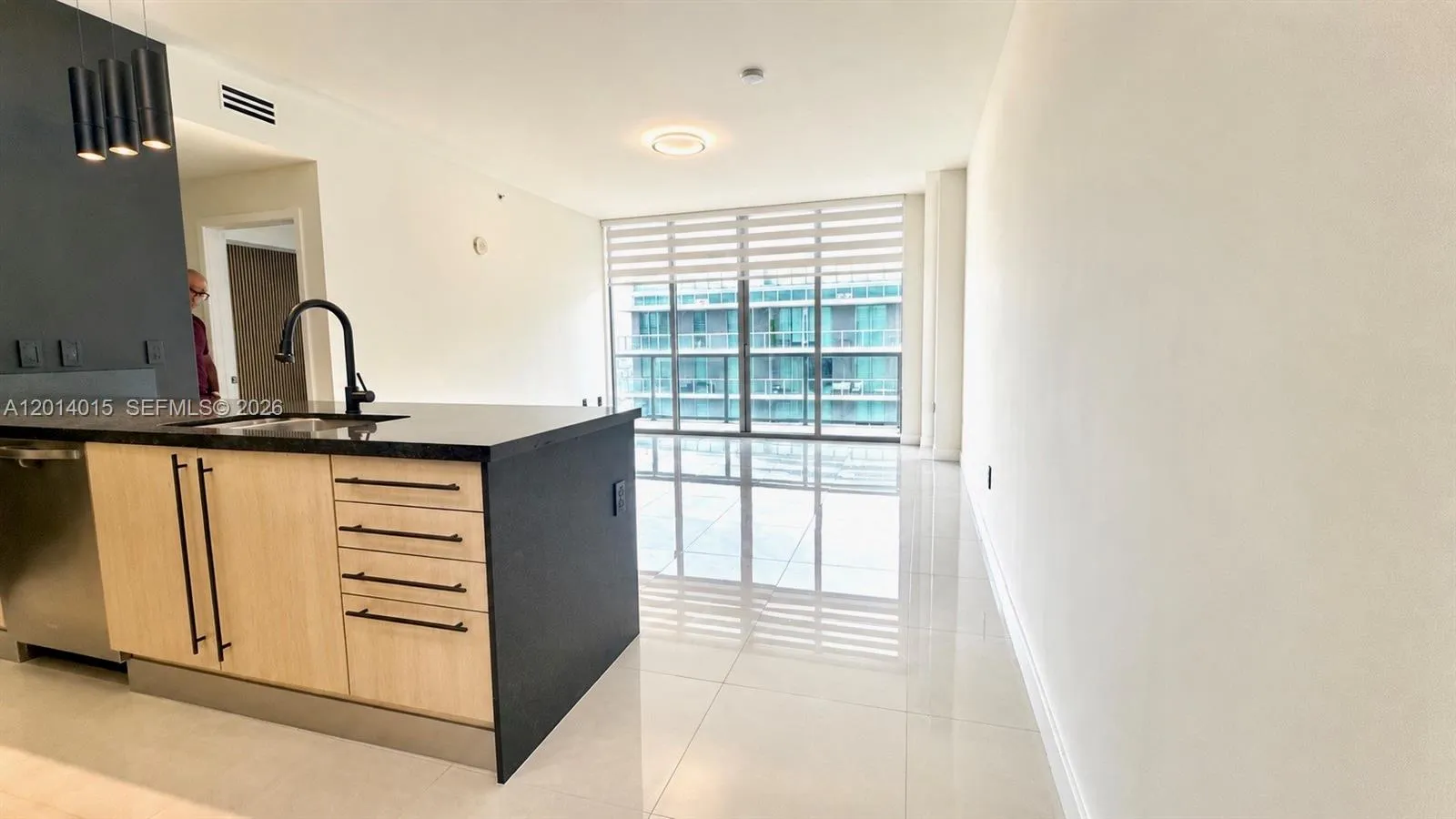 79 SW 12th St # 4008S, Miami FL 33130