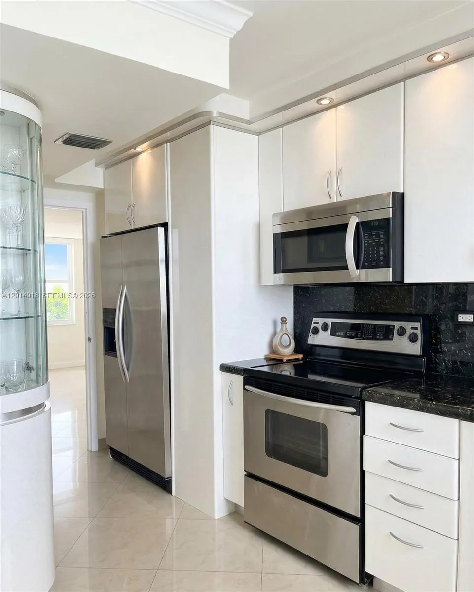 251 174th St # 1517, Sunny Isles Beach FL 33160