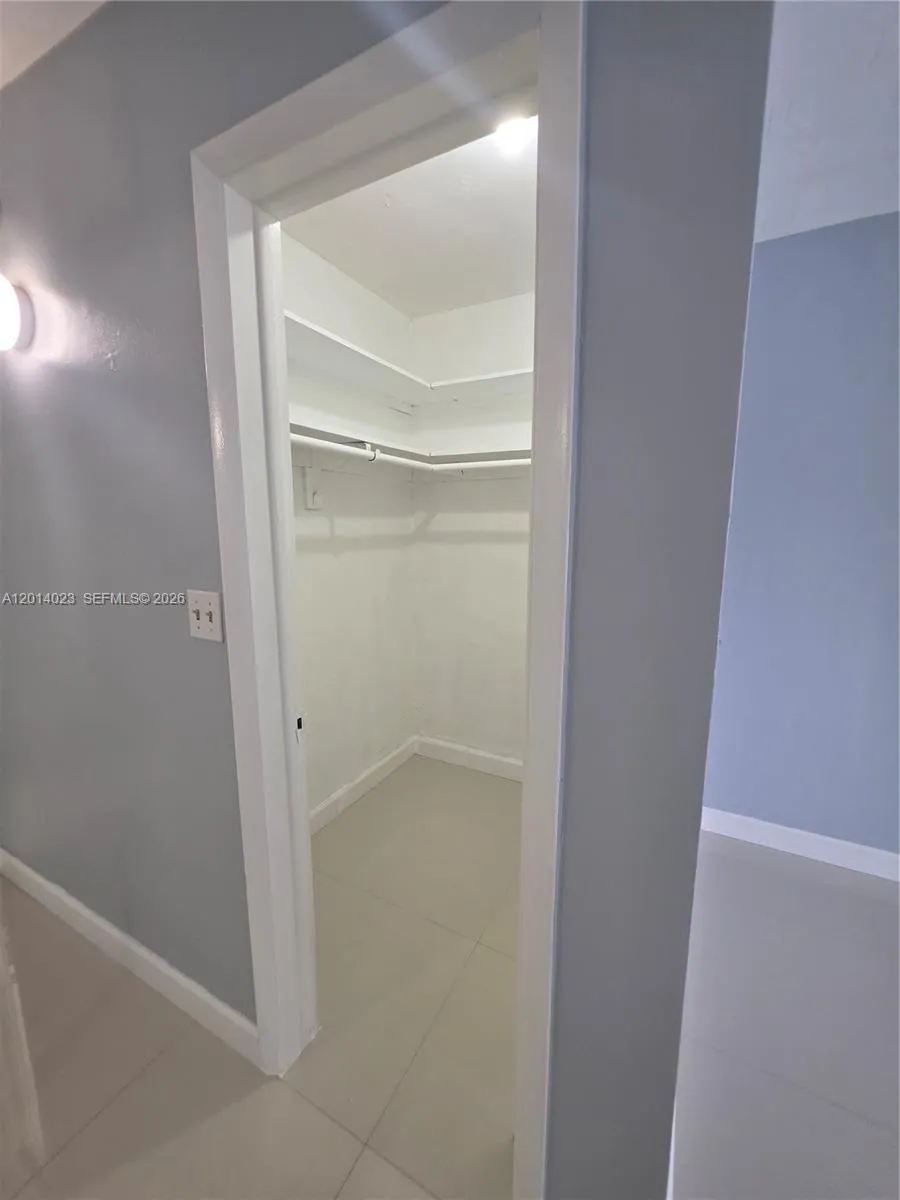 19080 NE 3rd Ct # 314, Miami FL 33179
