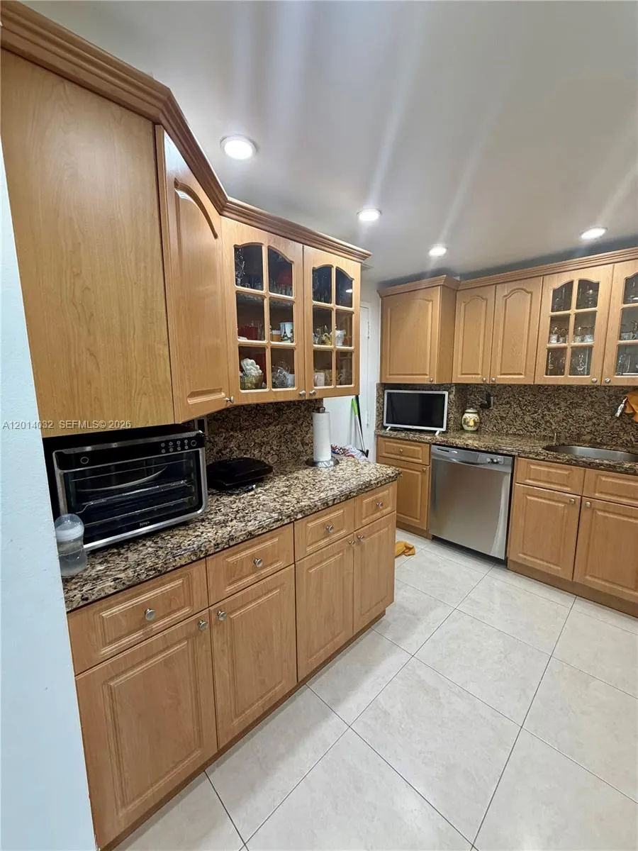 500 Bayview Dr # 1631, Sunny Isles Beach FL 33160