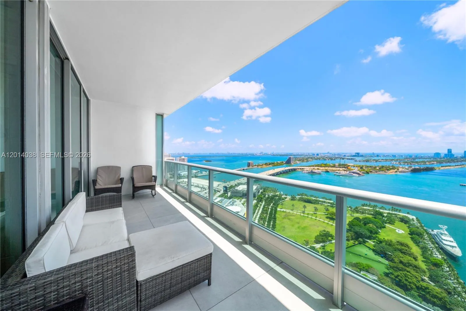 900 Biscayne Blvd # 4202, Miami FL 33132