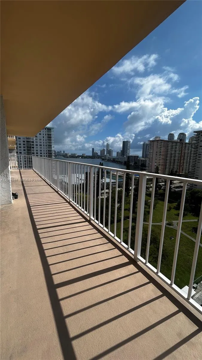 290 174th St # 1519, Sunny Isles Beach FL 33160