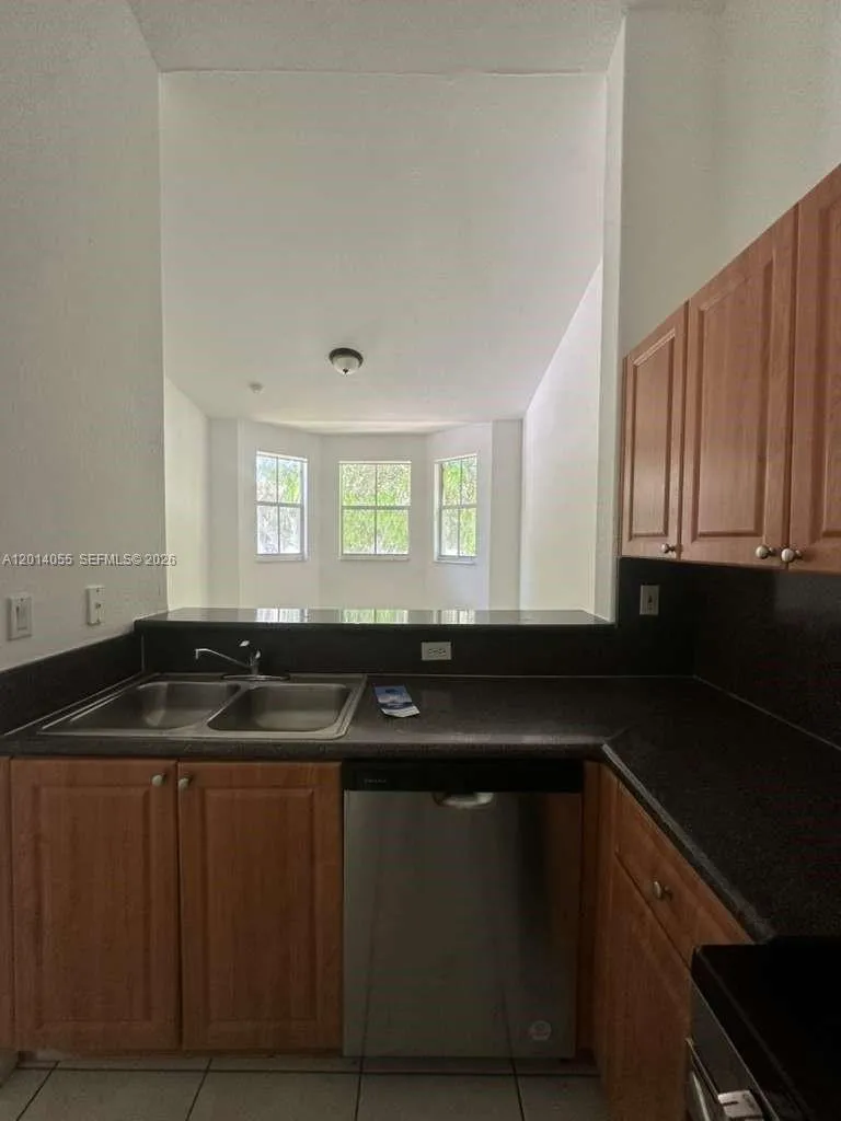2755 SE 16th Ave # 200, Homestead FL 33035