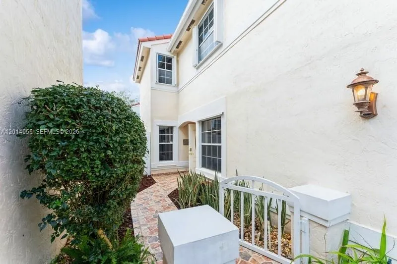 926 Opal Ter, Weston FL 33326