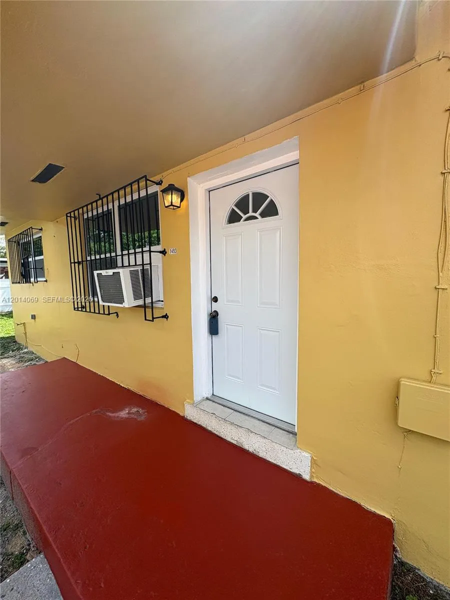 1491 NW 56th St # 1493, Miami FL 33142