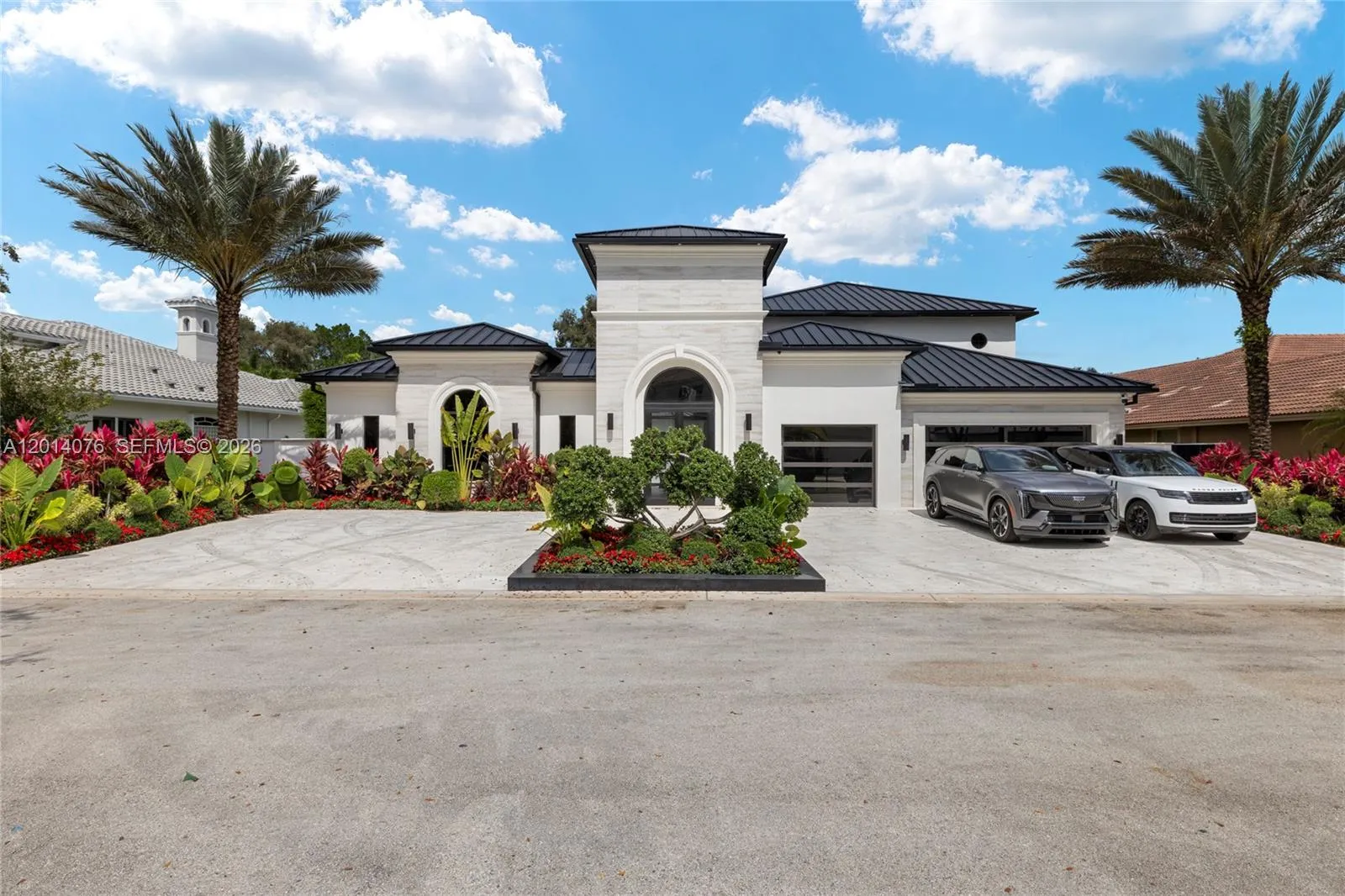 541 E Enclave Cir E, Pembroke Pines FL 33027