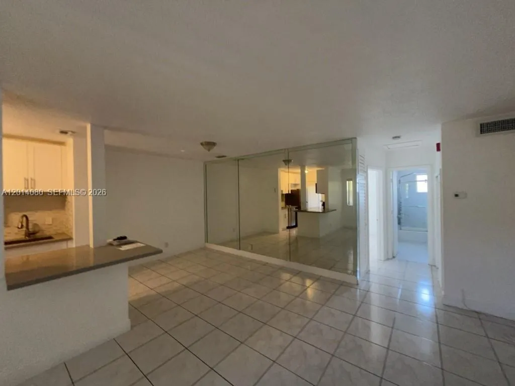 1431 S 14th Ave # 216, Hollywood FL 33020