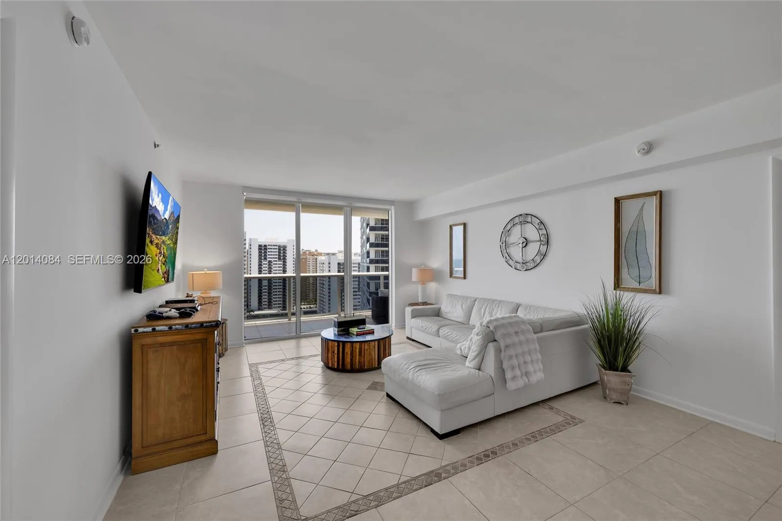 1830 S Ocean Dr # 1703, Hallandale Beach FL 33009