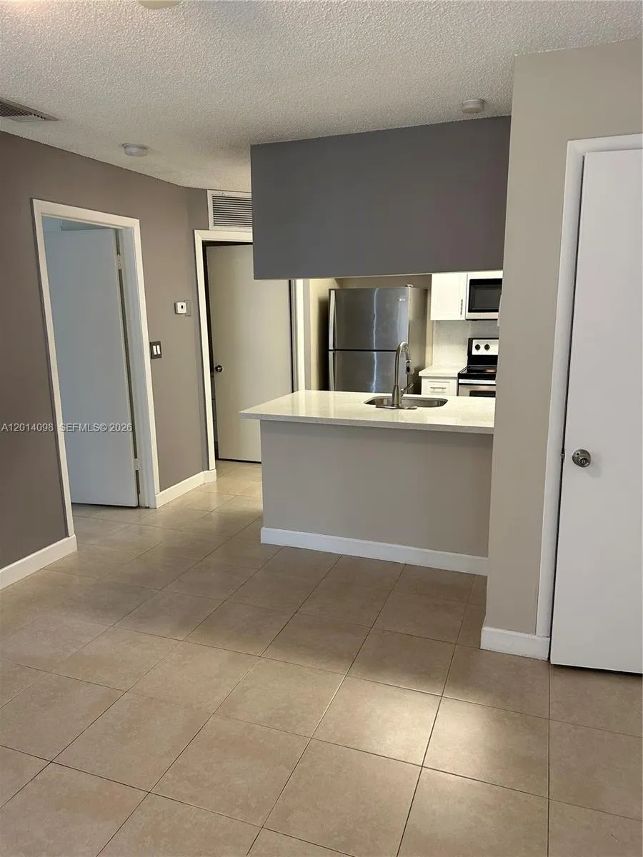 17325 NW 67th Ct # 16, Hialeah FL 33015
